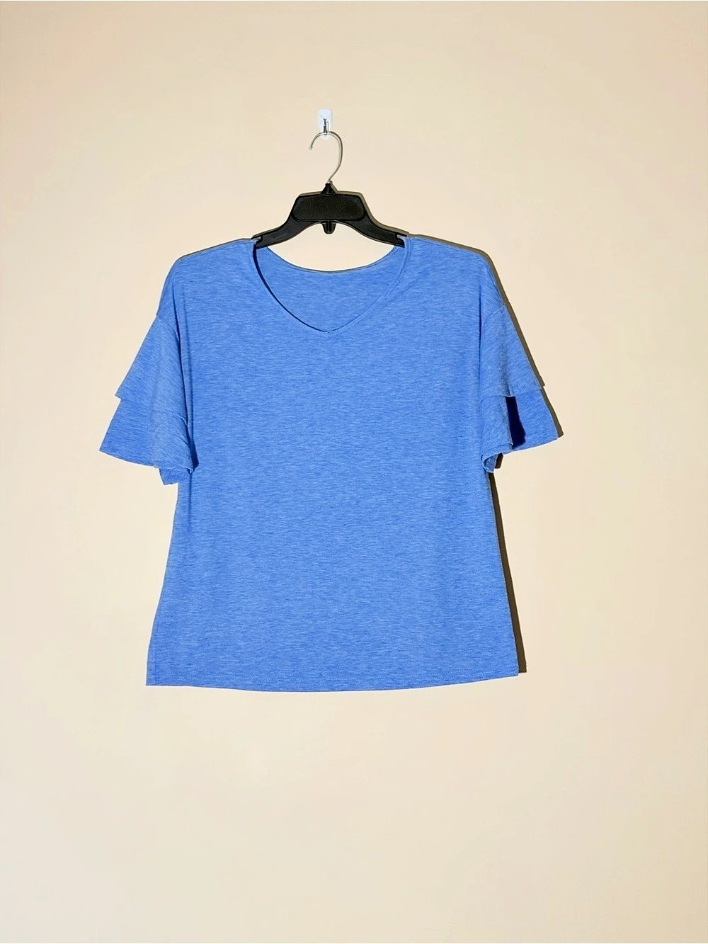 Women’s Size Large V-Neck Blue Melange Ruffled Sleeved Casual Top